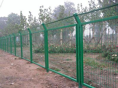 1628157917818894.jpg 公路护栏网 (3).jpg